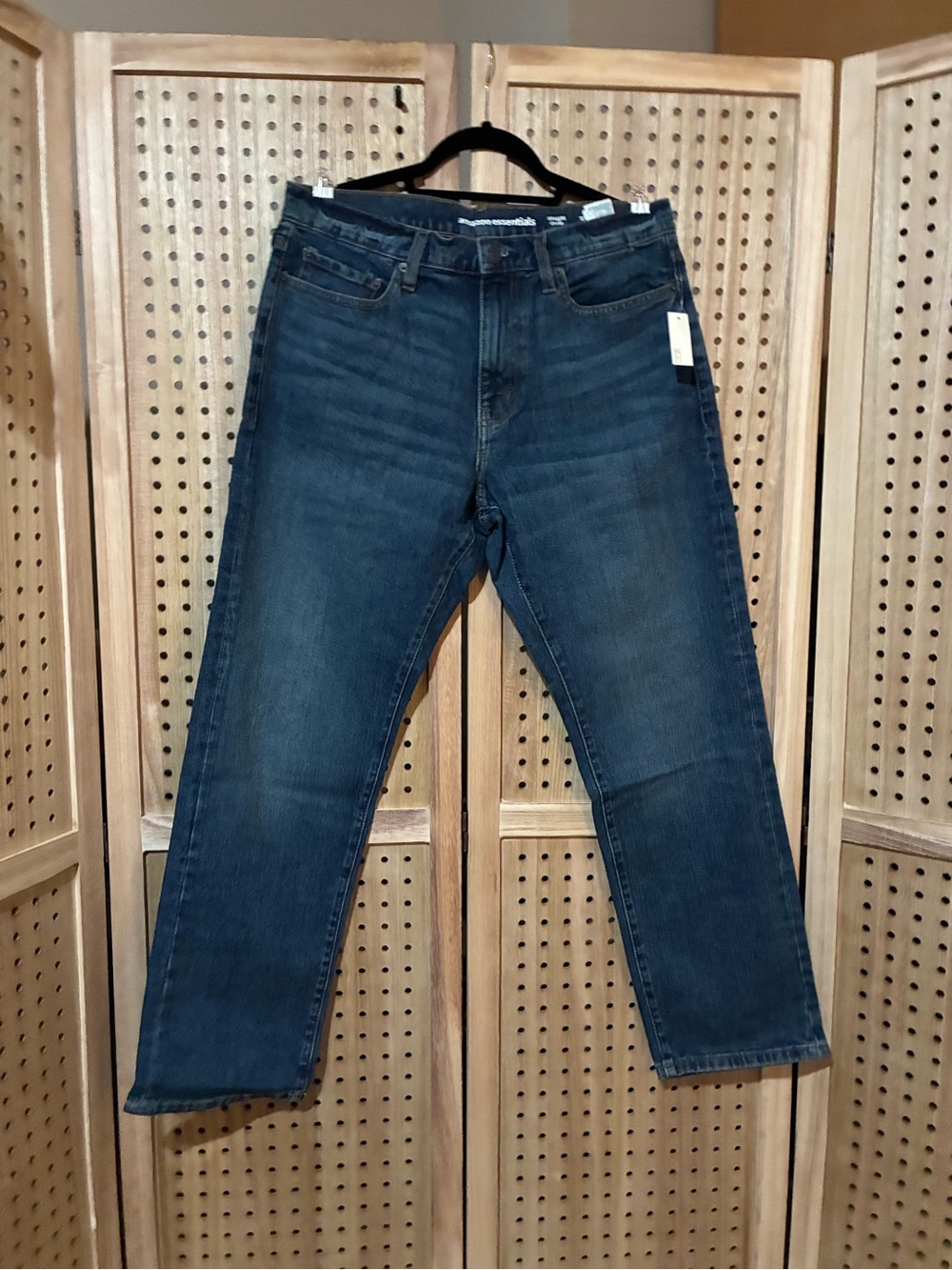 Men's Dark Blue Straight Leg Jeans - Amazon Essentials 33x29